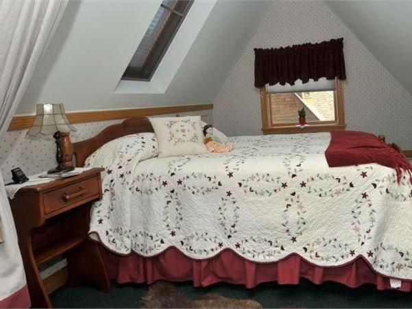 Victorian Loft Bed And Breakfast Clearfield Ngoại thất bức ảnh