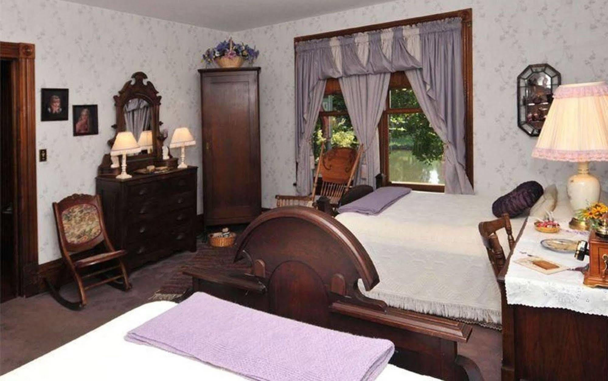 Victorian Loft Bed And Breakfast Clearfield Ngoại thất bức ảnh